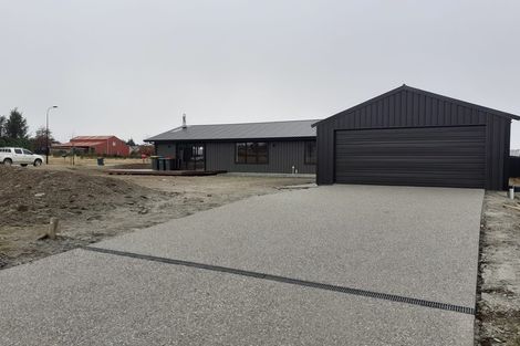 Photo of property in 34 Grandview Road, Lake Hawea, 9382