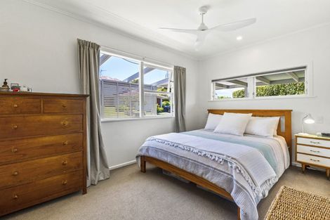 Photo of property in 1/10 Philip Place, Hillcrest, Auckland, 0627