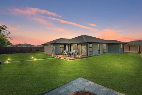 Photo of property in 33 Dalwood Crescent, Rolleston, 7614