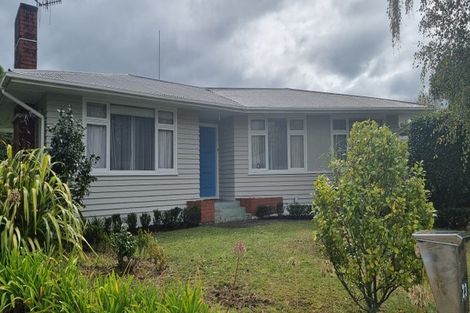 Photo of property in 25 Saint Albans Avenue, Hokowhitu, Palmerston North, 4410