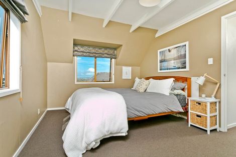 Photo of property in 1/29 Marcel Place, Glenfield, Auckland, 0629