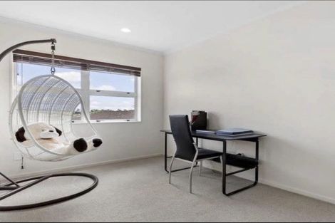 Photo of property in 4 Lime Crescent, Papakura, 2110