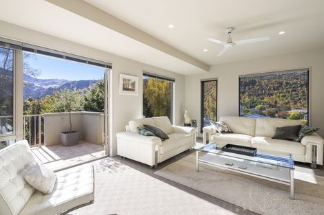 Photo of property in 21 Hood Crescent, Arrowtown, 9302