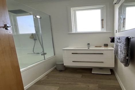 Photo of property in 5 Hilton Road, Carterton, 5713