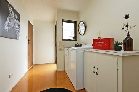 Photo of property in 22 Perry Crescent, Greenmeadows, Napier, 4112