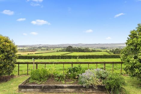 Photo of property in 851 Upper Queen Street, Pukekohe, 2120