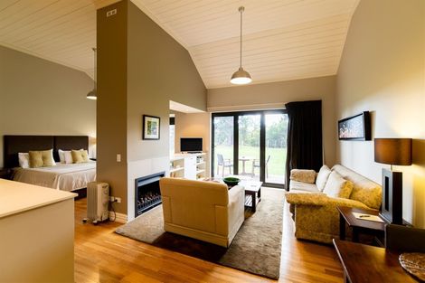 Photo of property in 52 New York Street, Martinborough, 5711