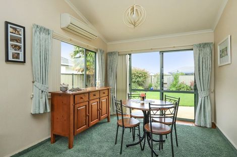 Photo of property in 9 Flemington Place, Taradale, Napier, 4112