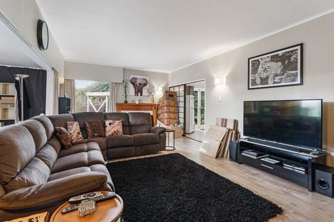 Photo of property in 16 Eatwell Avenue, Paraparaumu Beach, Paraparaumu, 5032