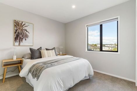 Photo of property in 17 Kahika Grove, Huapai, Kumeu, 0810