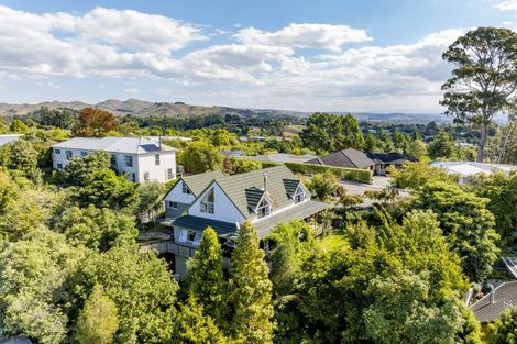 Photo of property in 27 Hikanui Drive, Havelock North, 4130