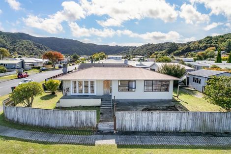 Photo of property in 8 Meremere Street, Wainuiomata, Lower Hutt, 5014