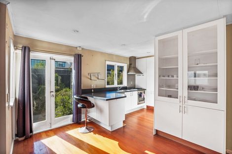 Photo of property in 50a Fendalton Road, Fendalton, Christchurch, 8014