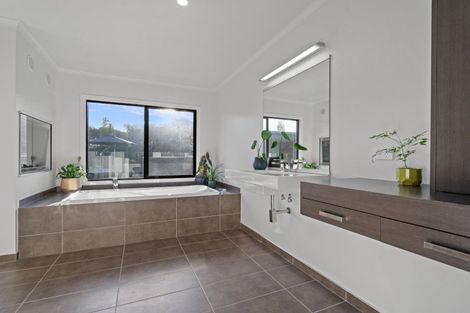 Photo of property in 210 Wards Line, Morison Bush, Greytown, 5794