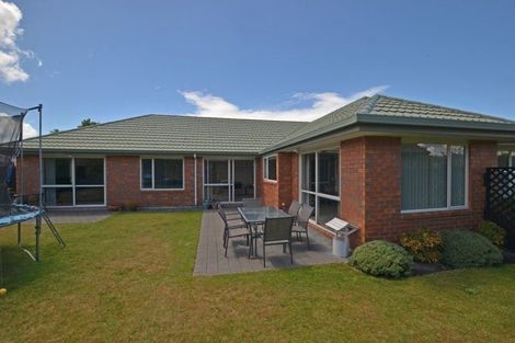 Photo of property in 21 Sutton Place, Dallington, Christchurch, 8061