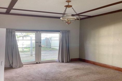 Photo of property in 22 Royston Street, Rosehill, Papakura, 2113