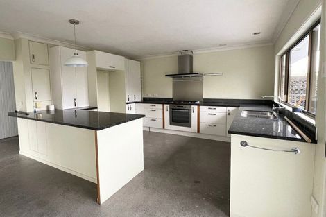 Photo of property in 1070 Scenic Drive North, Swanson, Auckland, 0816