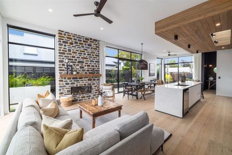 Photo of property in 97 Bryndwr Road, Bryndwr, Christchurch, 8052