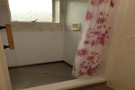 Photo of property in 117a Kia Ora Road, Beach Haven, Auckland, 0626