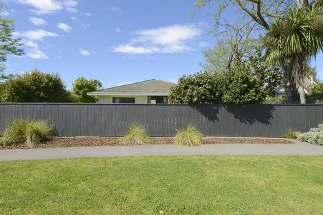 Photo of property in 1/48 Jeffreys Road, Fendalton, Christchurch, 8052