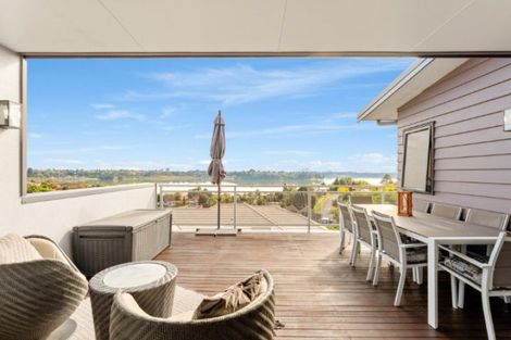 Photo of property in 36 Downing Place, Welcome Bay, Tauranga, 3112