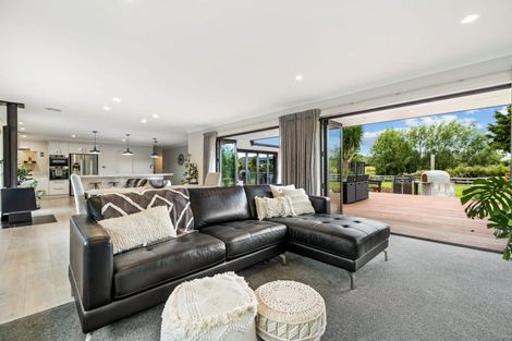 Photo of property in 33 Tesoro Way, Parahaki, Whangarei, 0112