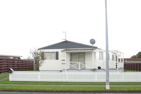 Photo of property in 49 Sunnyvale Street, Bell Block, New Plymouth, 4312