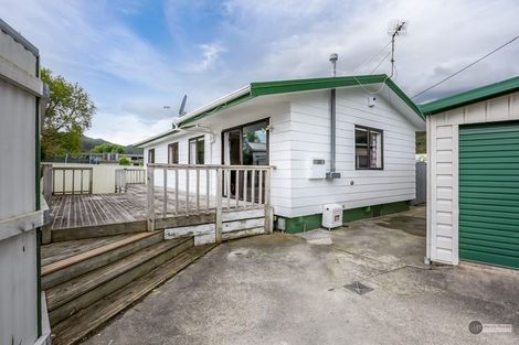 Photo of property in 2/15 Gibson Crescent, Naenae, Lower Hutt, 5011