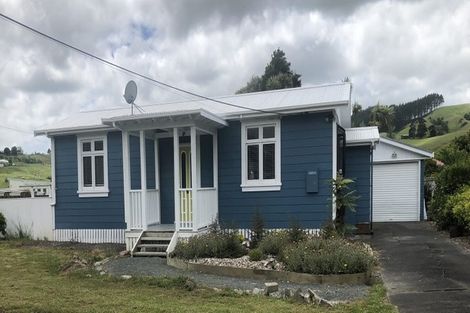Photo of property in 40 Awaroa Road, Helensville, 0800