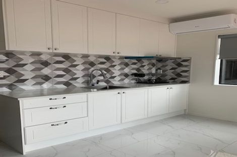 Photo of property in 40 Drumconnell Drive, Flat Bush, Auckland, 2019