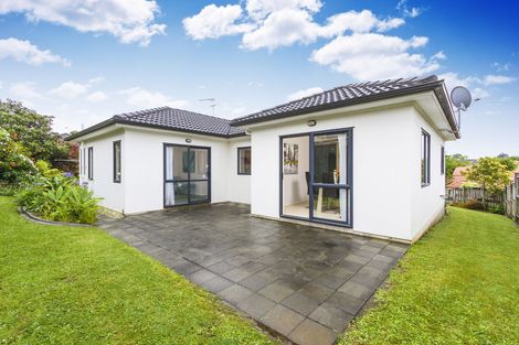 Photo of property in 28 Carnelian Court, Westgate, Auckland, 0614