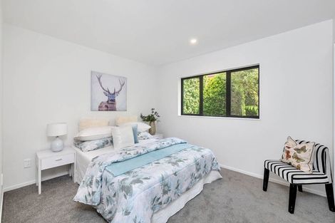 Photo of property in 23a Cottam Grove, Northcross, Auckland, 0632