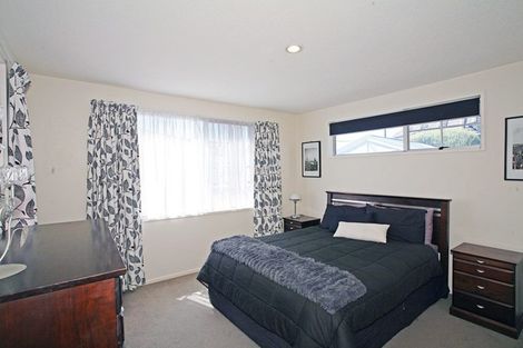 Photo of property in 4 Karnak Crescent, Russley, Christchurch, 8042
