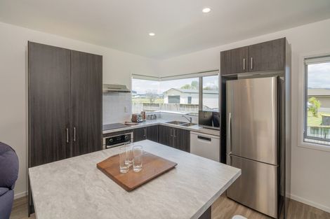 Photo of property in 35 Carina Way, Whitianga, 3510