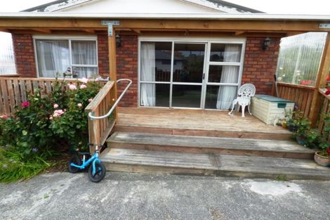 Photo of property in 32 Mcneil Street, Balclutha, 9230