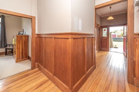 Photo of property in 39 Grey Street, College Estate, Whanganui, 4500