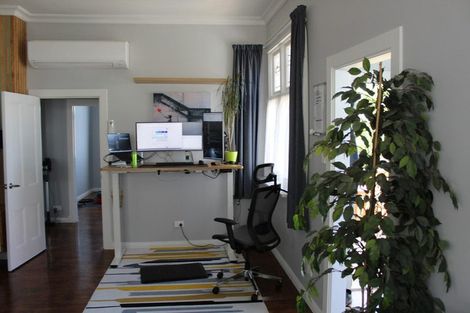 Photo of property in 1 Alfred Street, Caversham, Dunedin, 9012