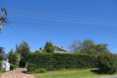 Photo of property in 4 Dallinghoe Crescent, Milford, Auckland, 0620