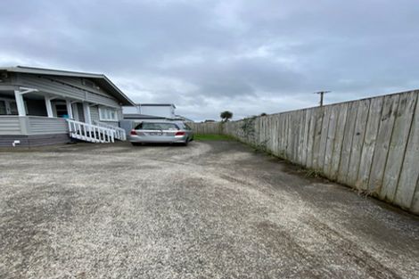 Photo of property in 110a Manuroa Road, Takanini, 2112