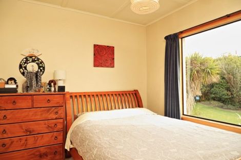 Photo of property in 2 Koromiko Street, Kaka Point, Balclutha, 9271