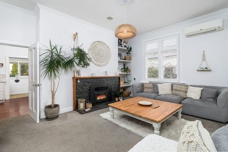 Photo of property in 15 Herbert Street, Waimate, 7924