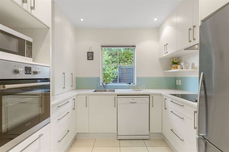 Photo of property in 1/35 Newhaven Terrace, Mairangi Bay, Auckland, 0630