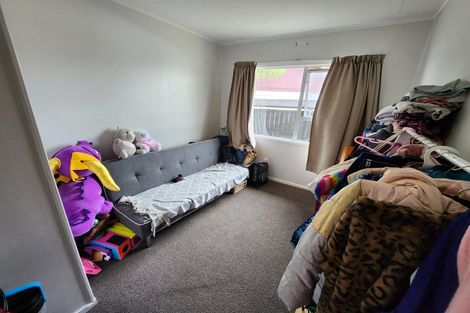 Photo of property in 60 Burundi Avenue, Clendon Park, Auckland, 2103