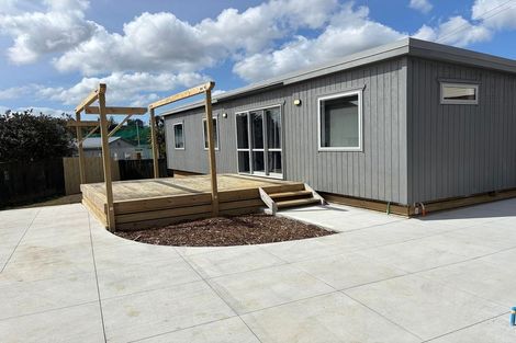 Photo of property in 8 Lynmore Drive, Hillpark, Auckland, 2102