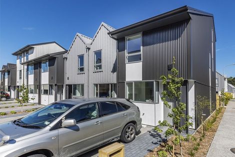 Photo of property in 32 John Street, Stokes Valley, Lower Hutt, 5019