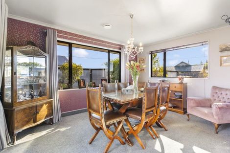 Photo of property in 52 Park Street, Winton, 9720