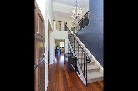 Photo of property in 16 Brooke Ridge Rise, East Tamaki Heights, Auckland, 2016