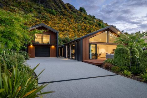 Photo of property in 26 Flynn Lane, Arrowtown, 9302