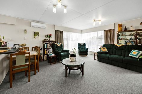 Photo of property in 15 Grey Street, Hawera, 4610