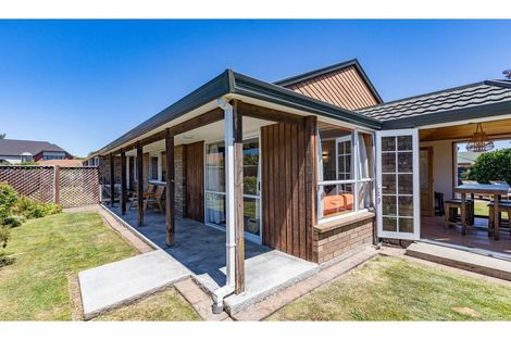 Photo of property in 2 Hinton Place, Rangiora, 7400